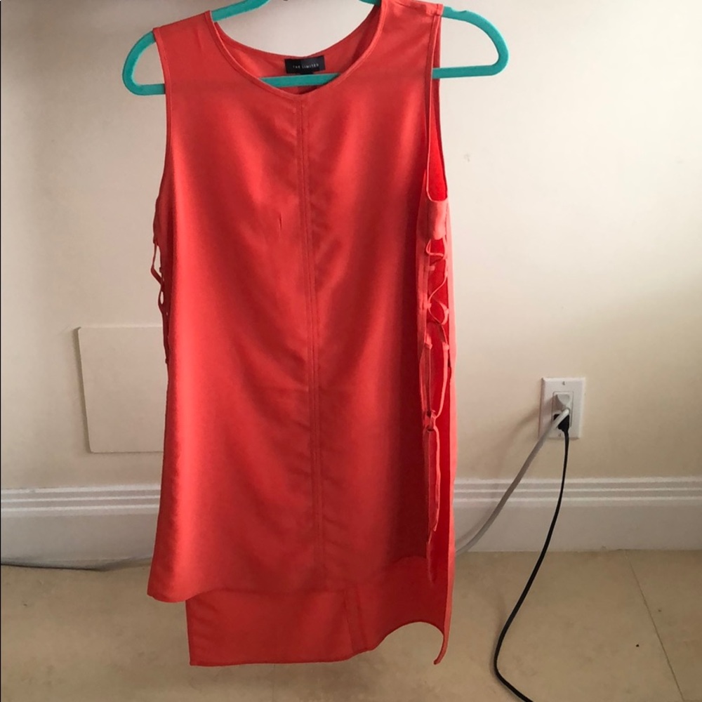 orange long top